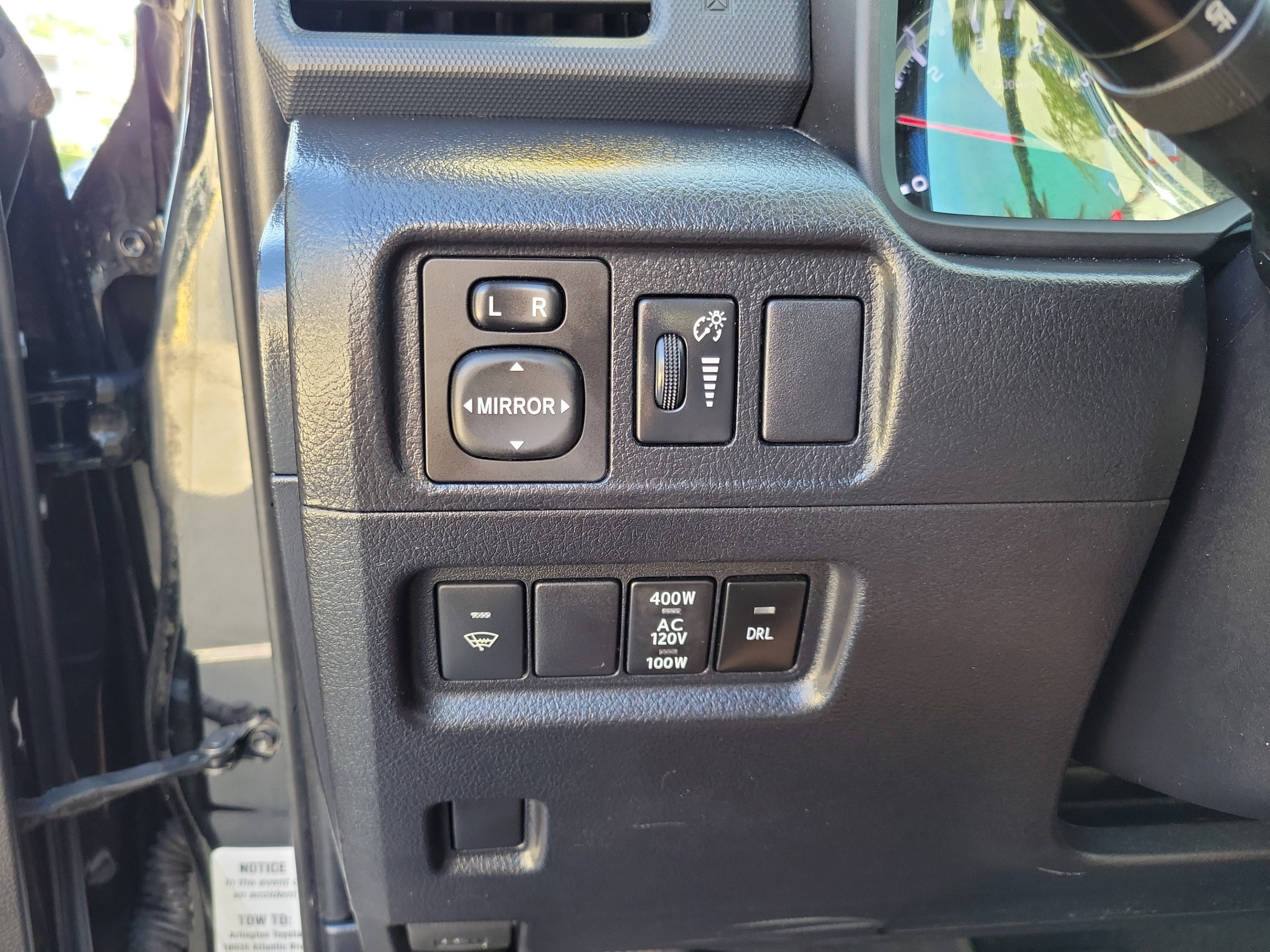 Used 2017 Toyota 4Runner TRD Off-Road AWD/4WD image 12