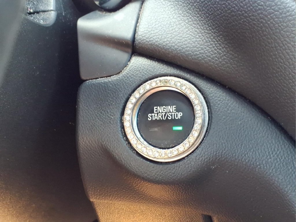 Used 2021 Chevrolet Equinox LT FWD image 24