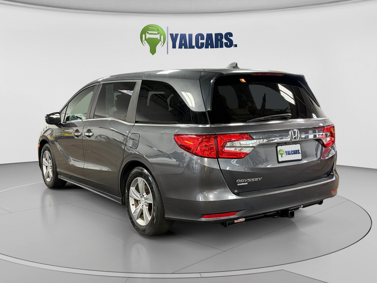 Used 2018 Honda Odyssey EX image 3