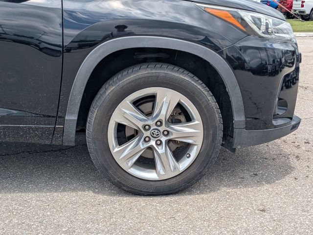 Used 2018 Toyota Highlander Limited FWD image 11