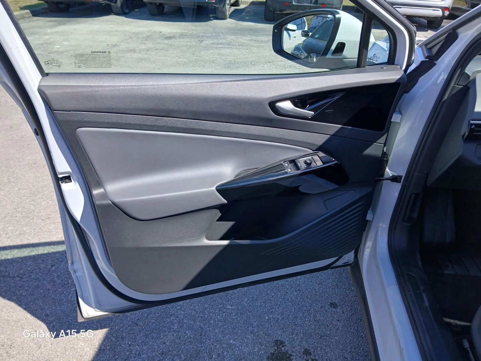 Used 2022 Volkswagen ID.4 Pro RWD image 12