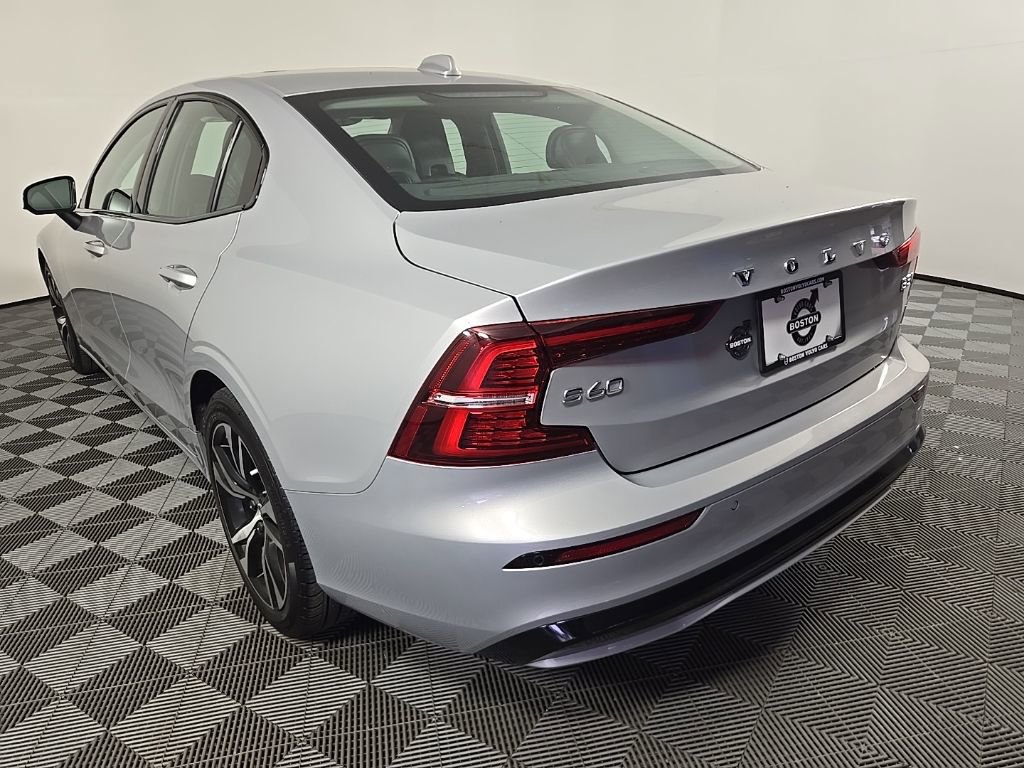 Certified 2025 Volvo S60 B5 Core image 11