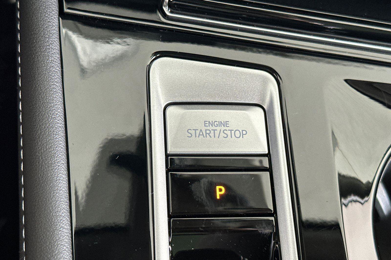 New 2026 Volkswagen Atlas SEL image 23