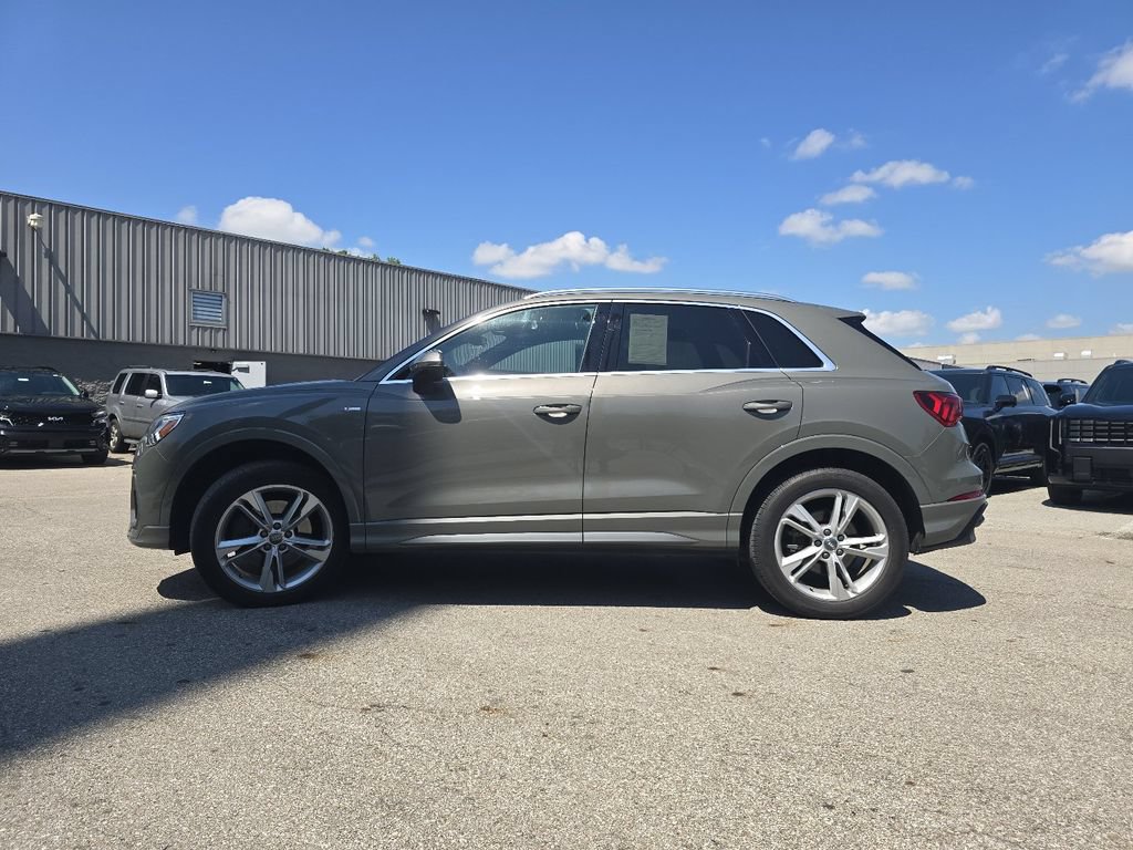 Used 2020 Audi Q3 2.0T Premium Plus w/ Premium Plus Package AWD/4WD image 12