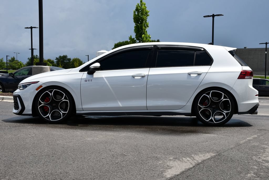 Used 2025 Volkswagen GTI SE FWD image 6