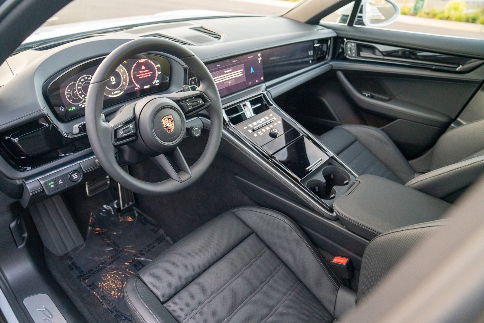 New 2026 Porsche Panamera image 4