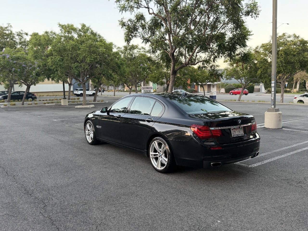 Used 2013 BMW 750Li RWD image 3