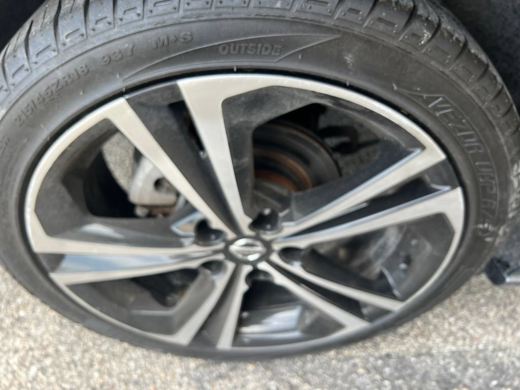 Used 2020 Nissan Sentra SR FWD image 35