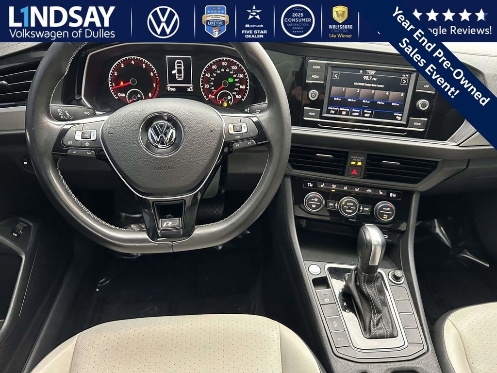 Used 2020 Volkswagen Jetta R-Line image 10