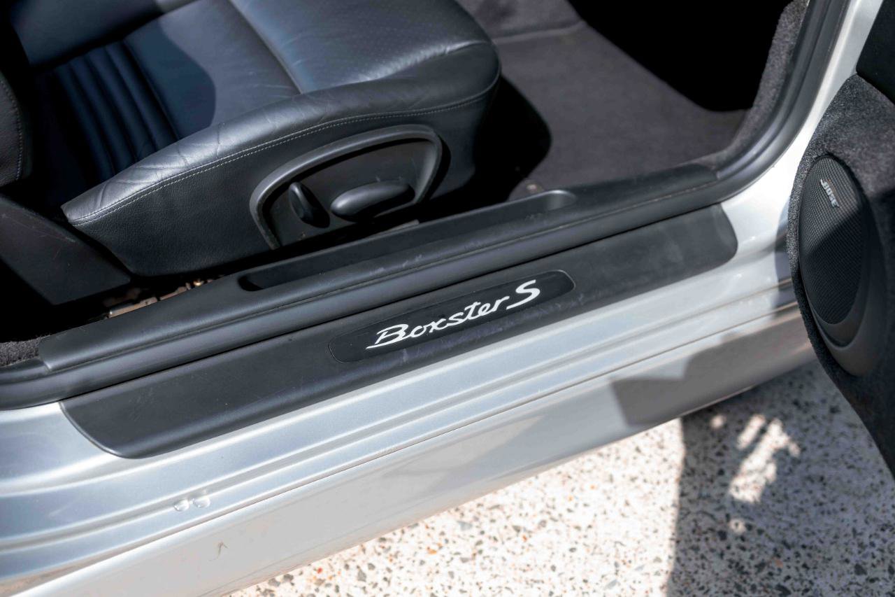 Used 2003 Porsche Boxster S image 41