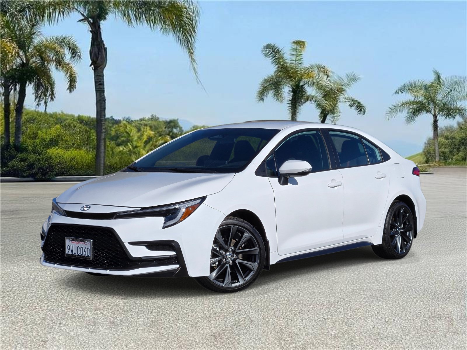 Used 2026 Toyota Corolla SE FWD image 1