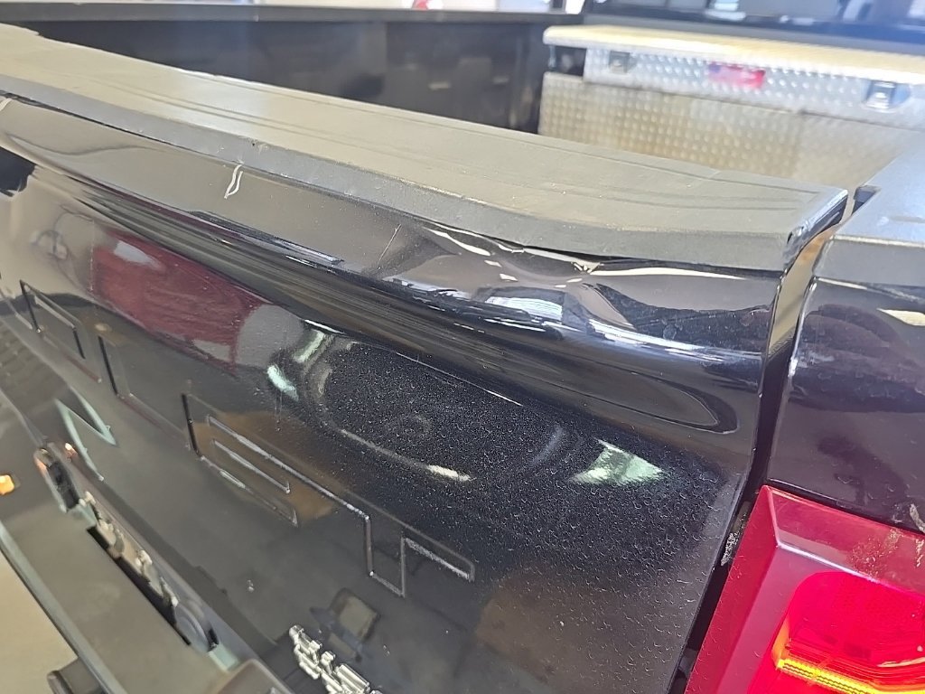 Used 2021 Chevrolet Silverado 3500 High Country w/ Snow Plow Prep/Camper Package AWD/4WD image 4