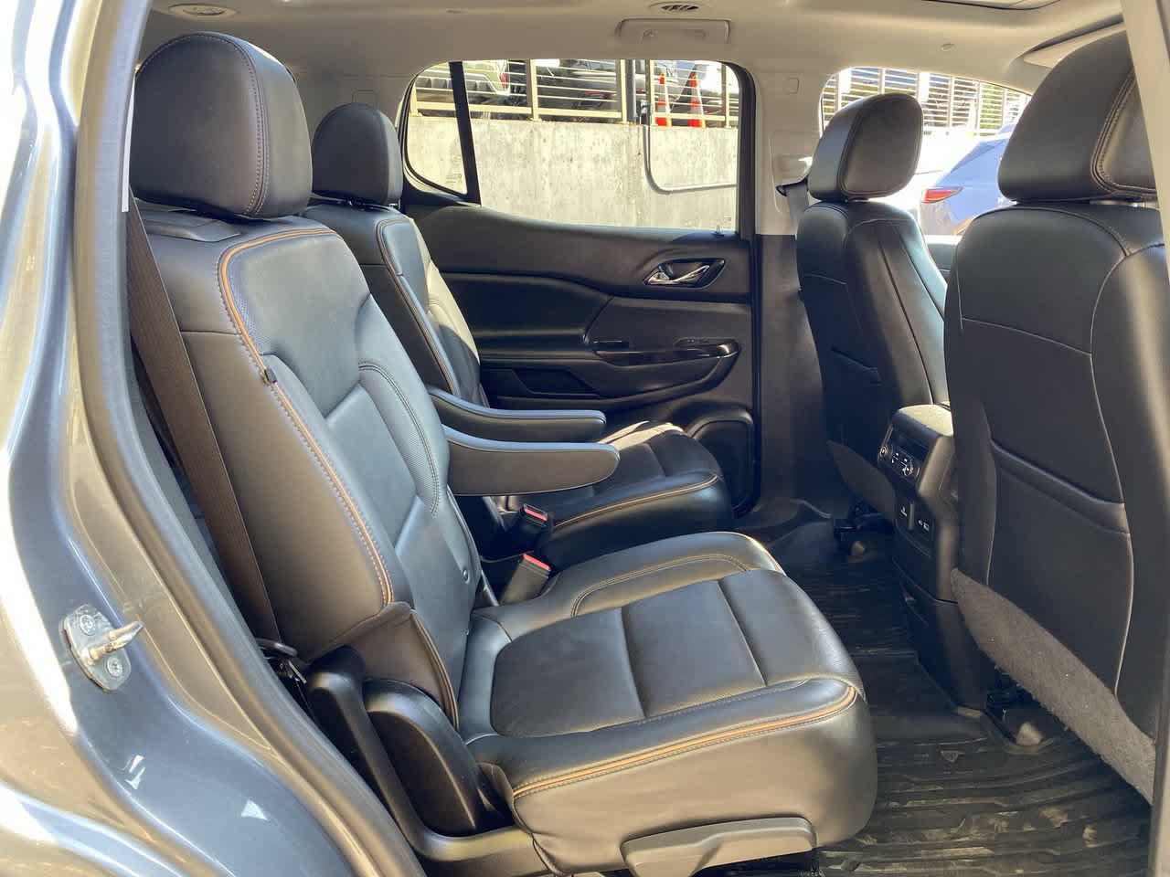 Used 2021 GMC Acadia AT4 w/ Technology Package AWD/4WD image 17