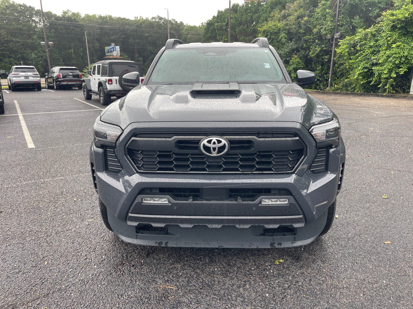 Used 2024 Toyota Tacoma TRD Sport w/ TRD Sport Upgrade Package AWD/4WD image 2