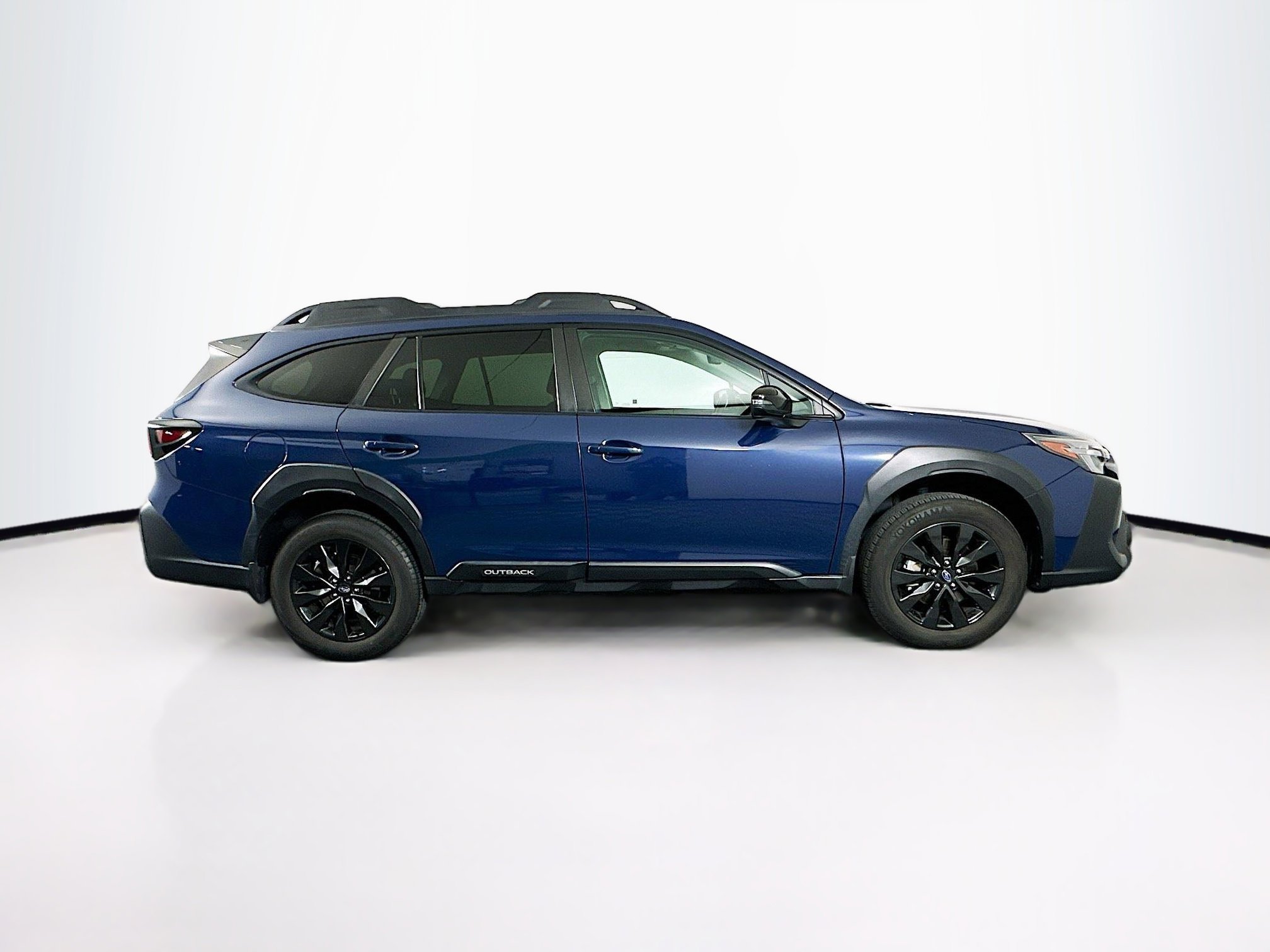 Used 2023 Subaru Outback Onyx Edition image 10