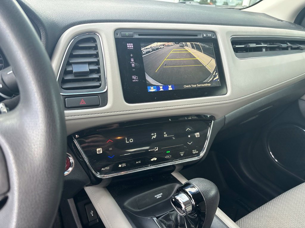 Used 2017 Honda HR-V EX image 9