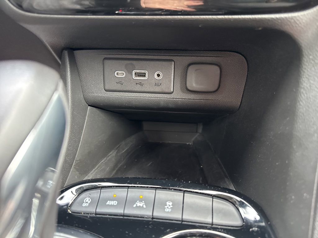 Certified 2022 Buick Encore GX Preferred w/ Cold Weather Comfort Package image 25