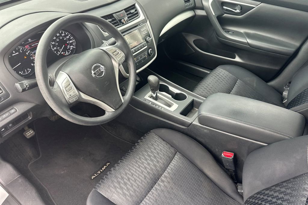 Used 2016 Nissan Altima 2.5 S w/ Power Driver Seat Package image 10