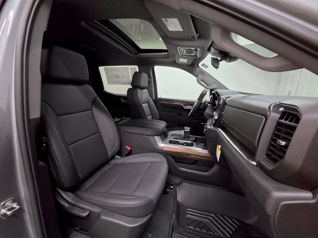 New 2026 Chevrolet Silverado 1500 RST w/ Z71 Off-Road Package AWD/4WD image 47
