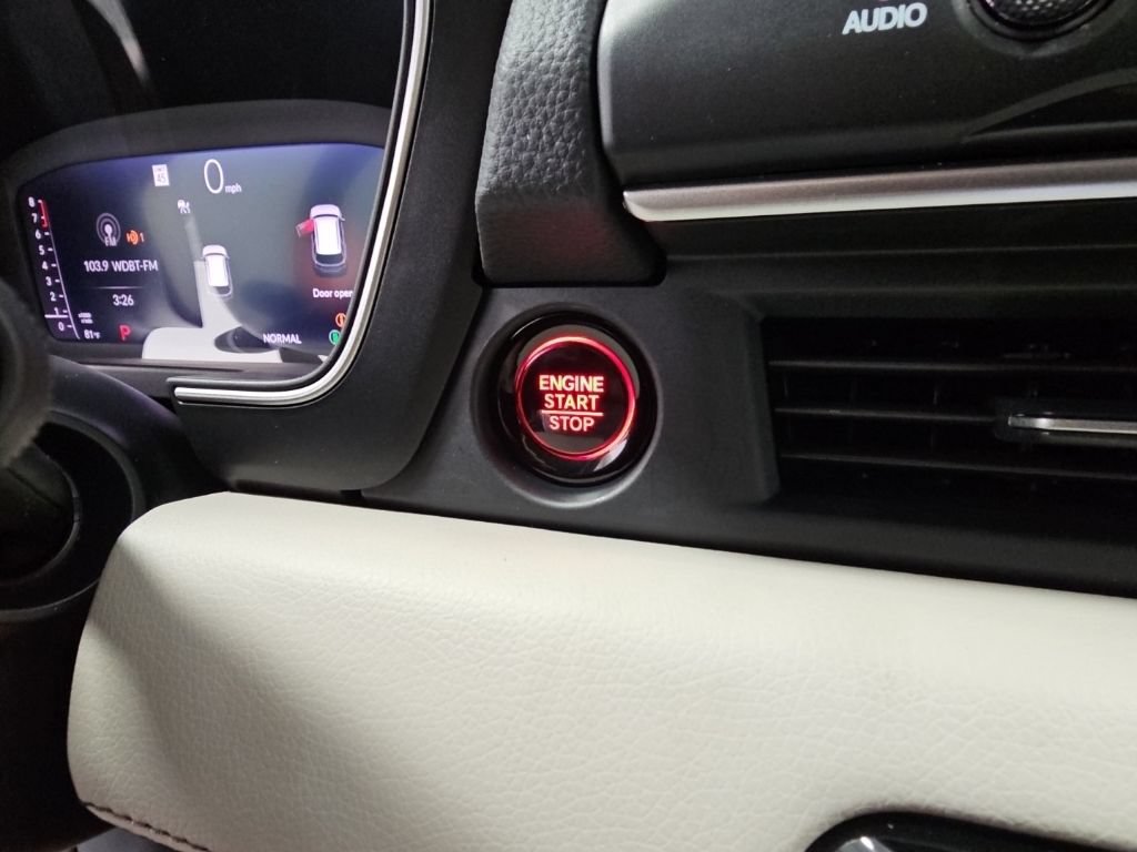 New 2026 Honda Pilot Touring image 24