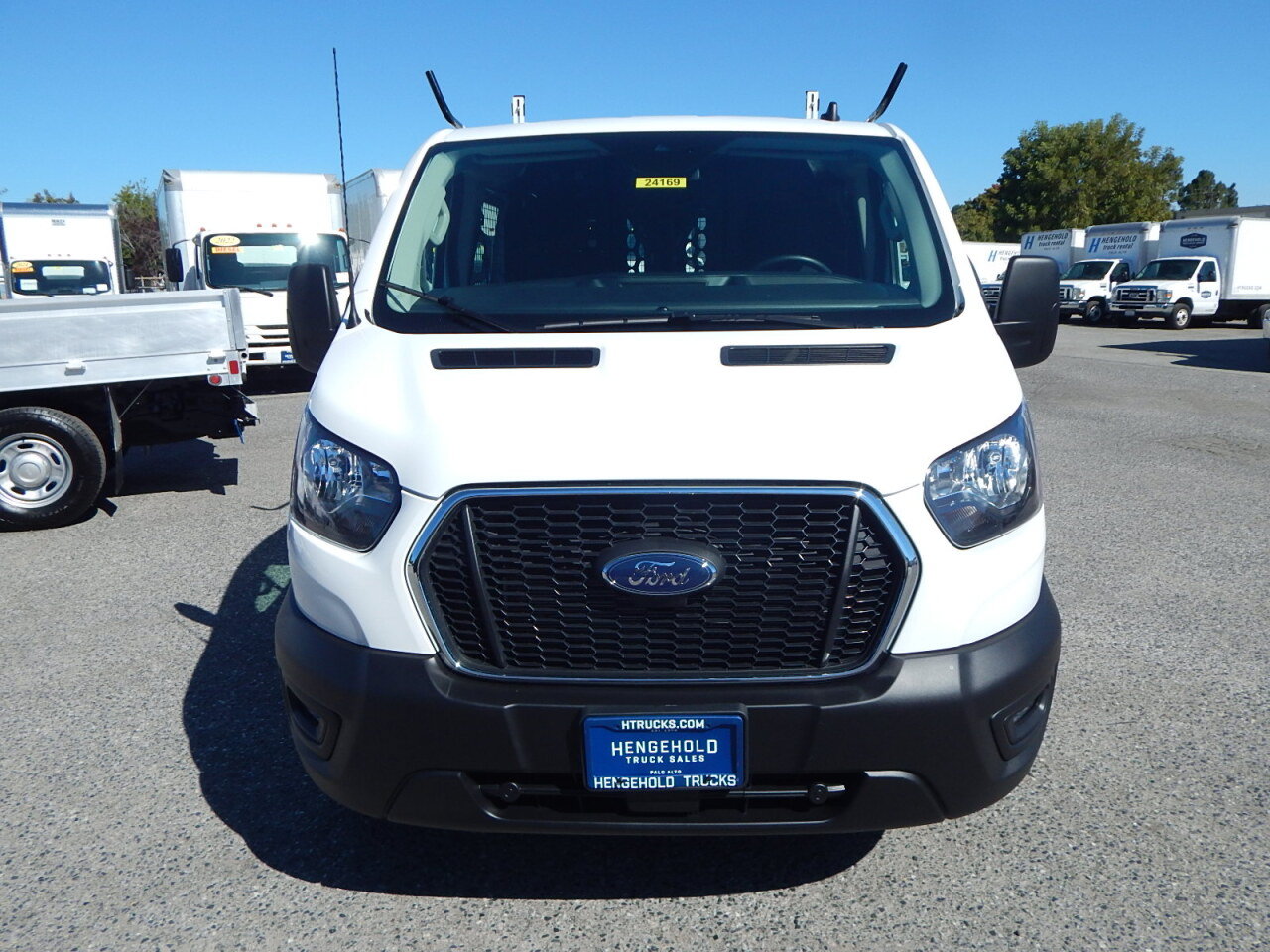 Used 2025 Ford Transit 250 Low Roof w/ Exterior Upgrade Package RWD image 11