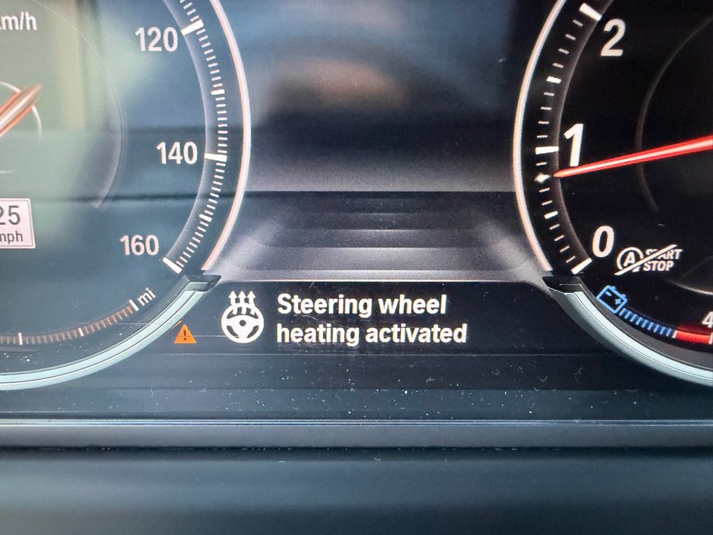 Used 2014 BMW 750Li xDrive AWD/4WD image 24