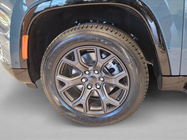 New 2026 Jeep Grand Wagoneer L Limited w/ Convenience Group I AWD/4WD image 10