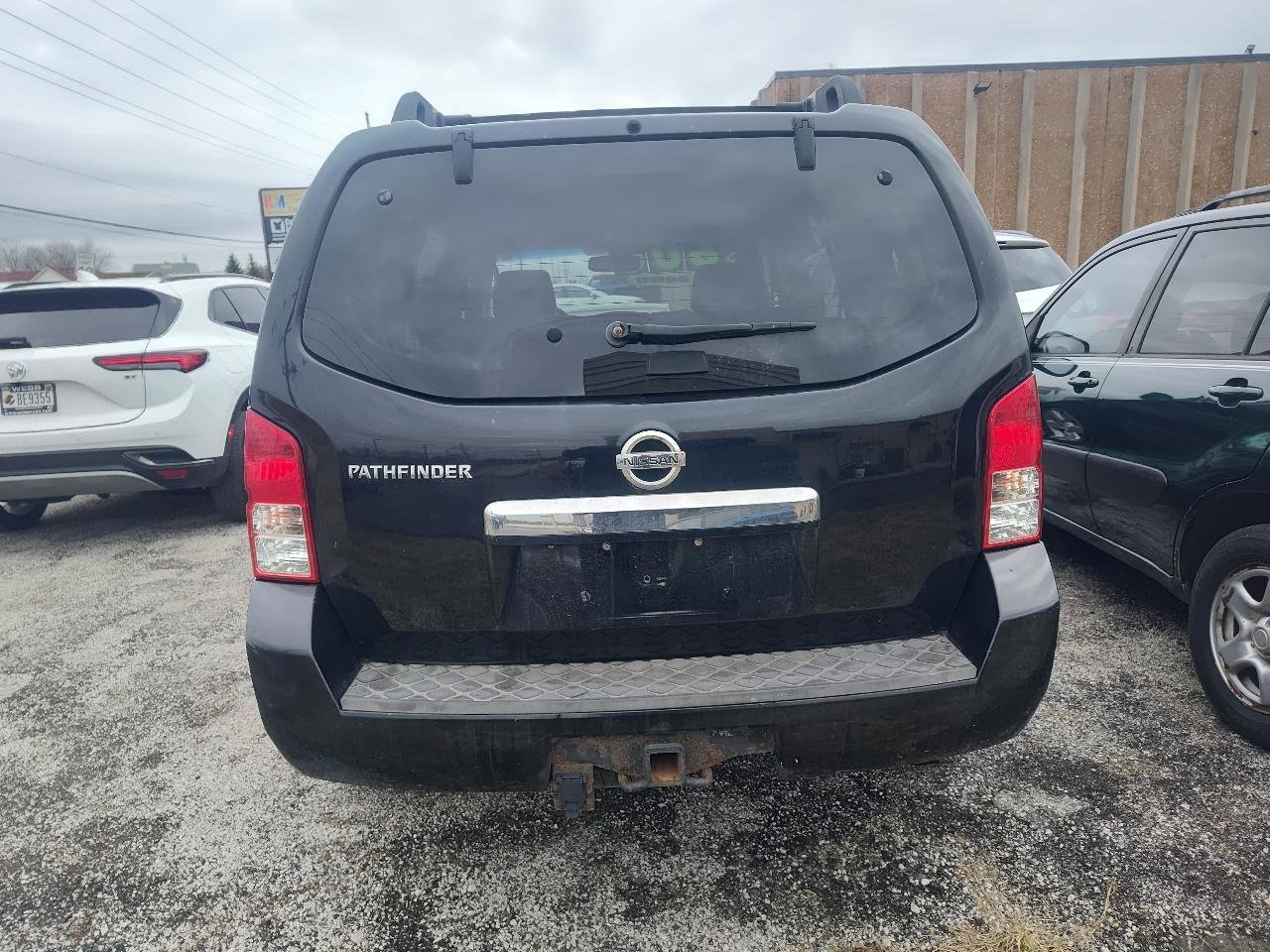 Used 2008 Nissan Pathfinder SE w/ Premium Pkg image 8