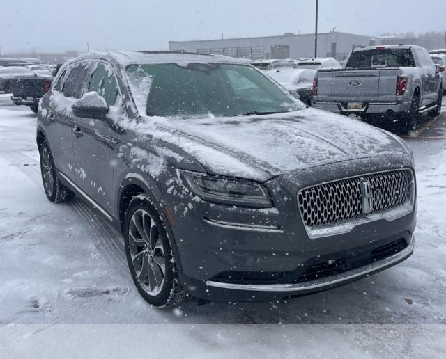 Used 2022 Lincoln Nautilus Reserve image 1