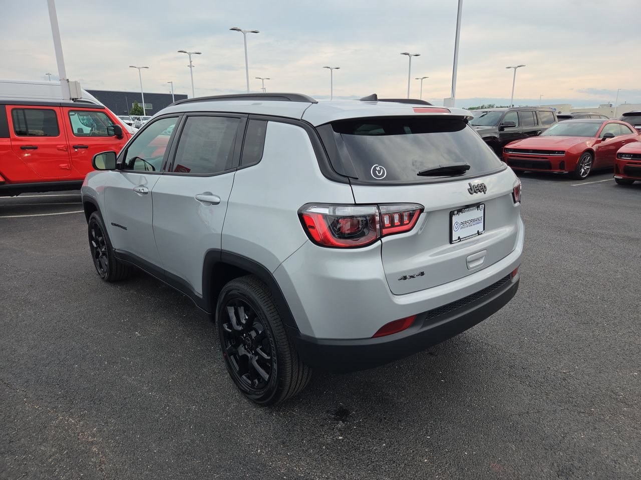 New 2026 Jeep Compass Latitude AWD/4WD image 5