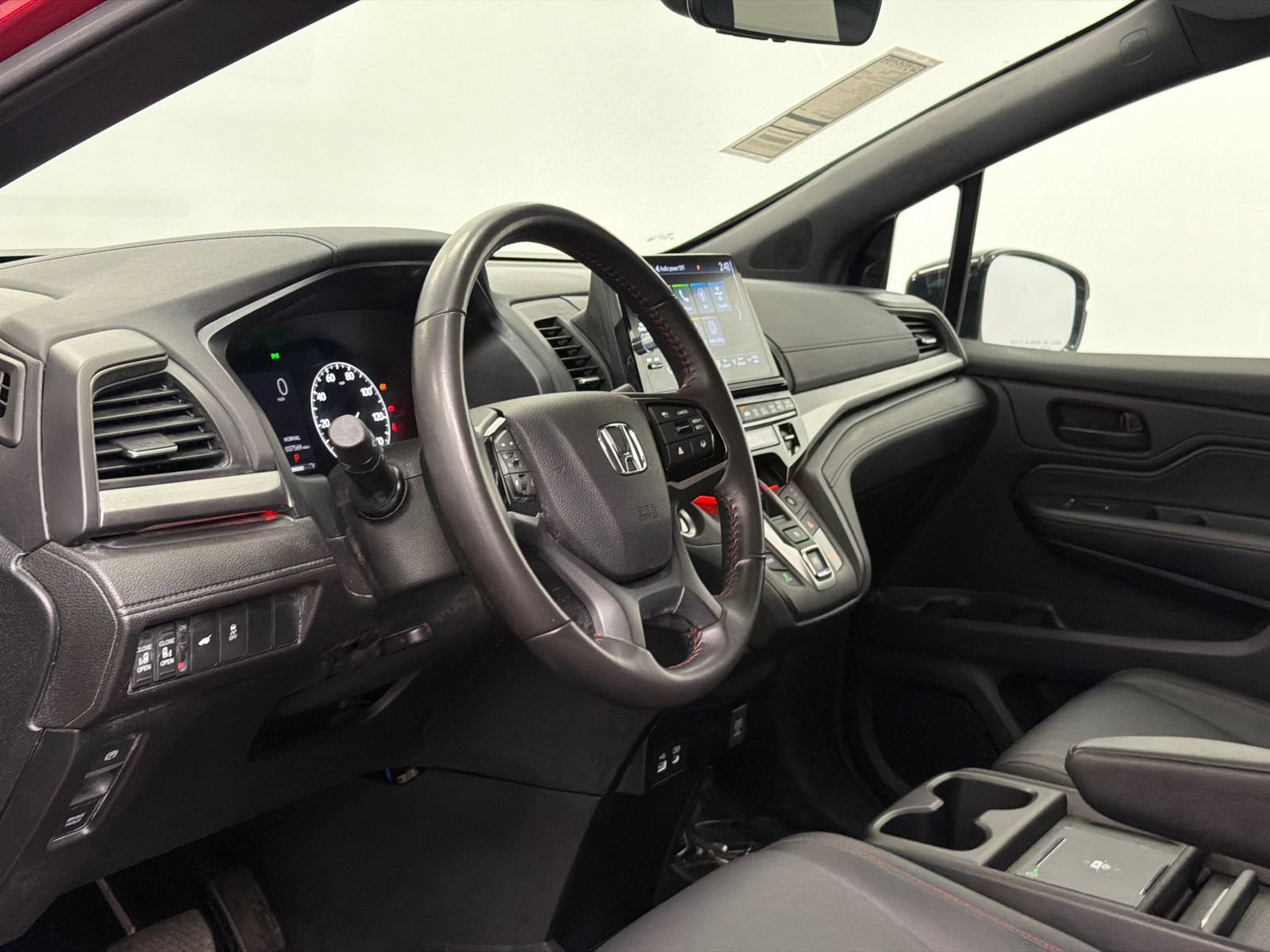 Used 2025 Honda Odyssey Sport-L image 15