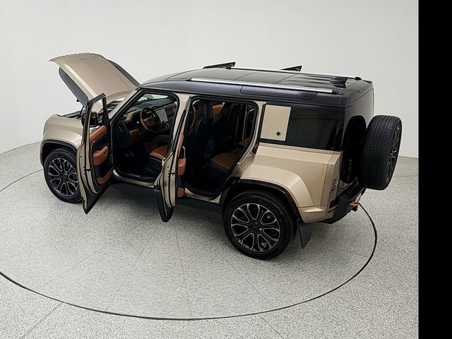 New 2026 Land Rover Defender 110 OCTA AWD/4WD image 24