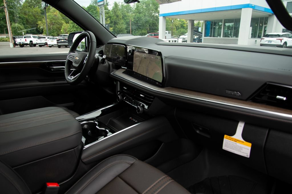 New 2026 Chevrolet Tahoe High Country AWD/4WD image 17