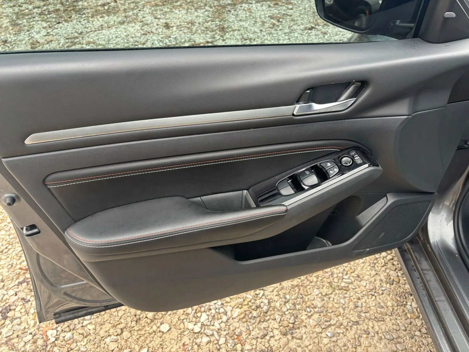 Used 2023 Nissan Altima 2.5 SR w/ SR Premium Package image 40