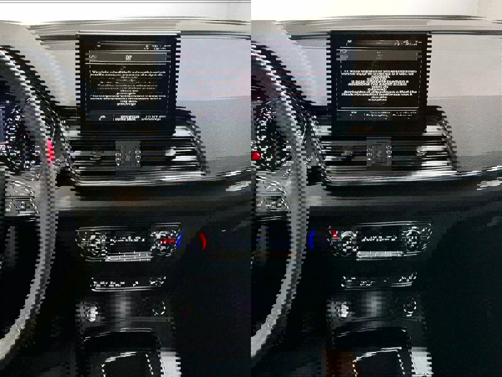 Used 2023 Audi Q5 2.0T Premium w/ Convenience Package image 9