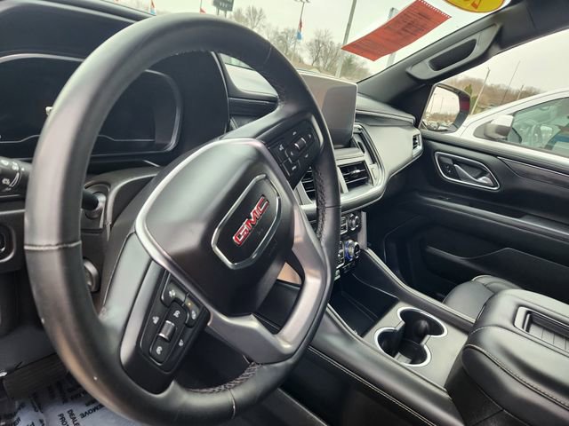 Used 2023 GMC Yukon SLT w/ SLT Luxury Package image 15