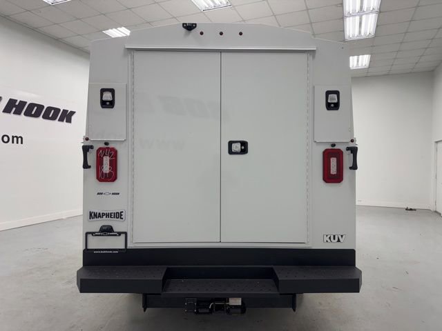 New 2026 Chevrolet Express 3500 w/ Power Convenience Package RWD image 6