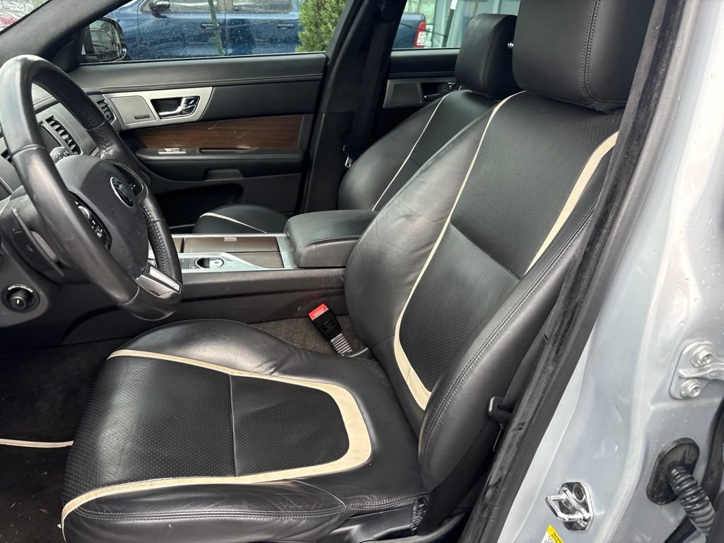 Used 2014 Jaguar XF 3.0 RWD image 5