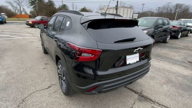 New 2026 Chevrolet Trax RS w/ Sunroof Package image 8
