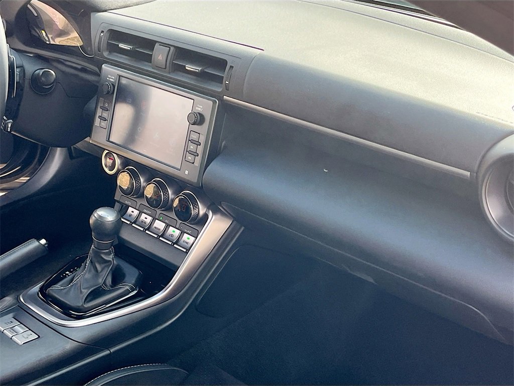 Used 2024 Toyota GR86 Premium image 27