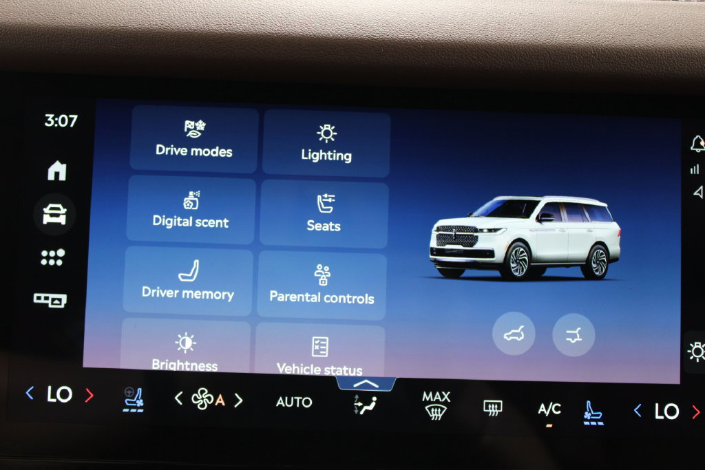 New 2027 Lincoln Navigator Reserve AWD/4WD image 50