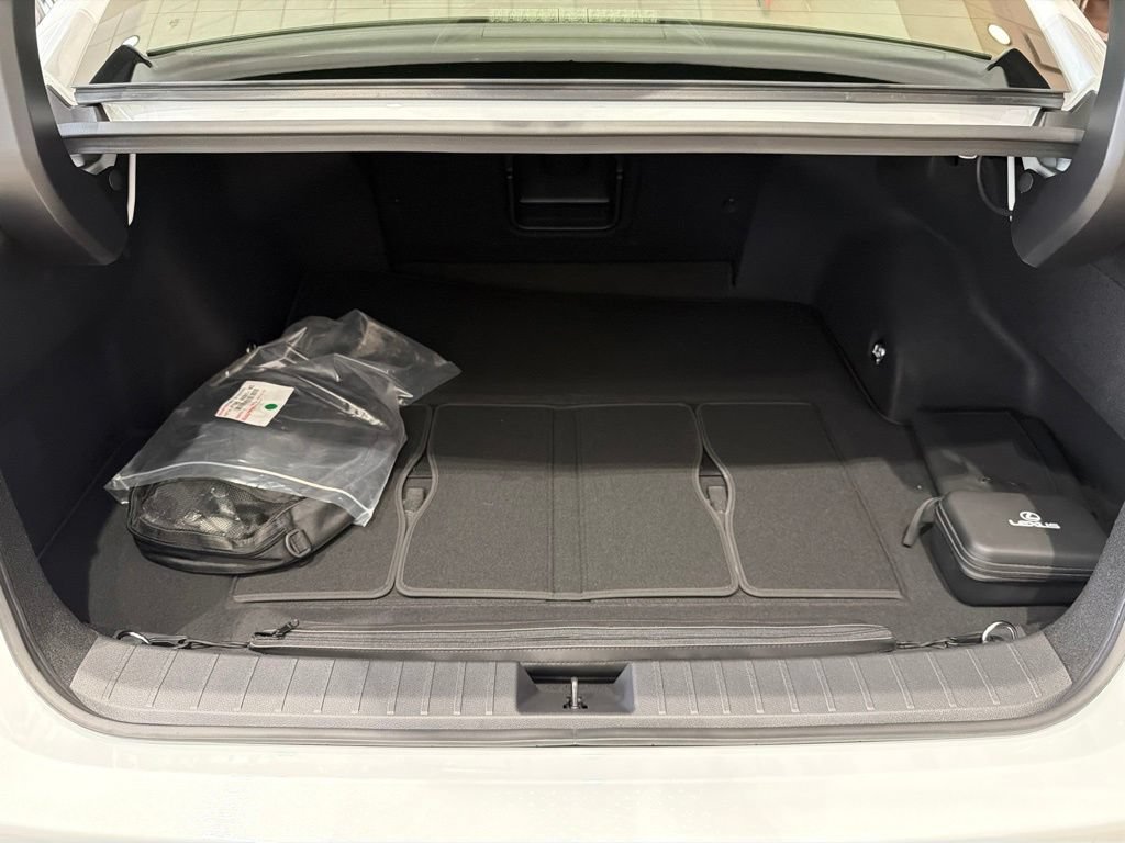 New 2026 Lexus ES 500e AWD/4WD image 27