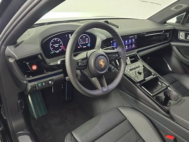 New 2026 Porsche Panamera 4 image 4