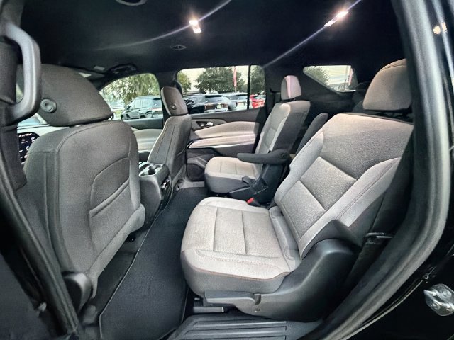 Used 2026 Chevrolet Traverse LT w/ Driver Confidence Package FWD image 24