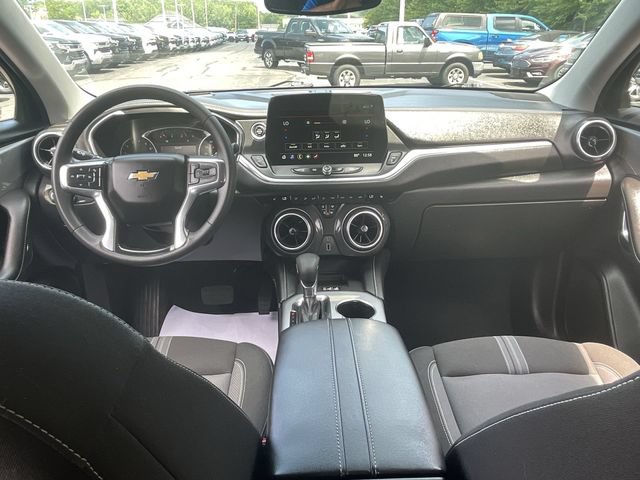 Certified 2024 Chevrolet Blazer LT w/ Convenience Package FWD image 20