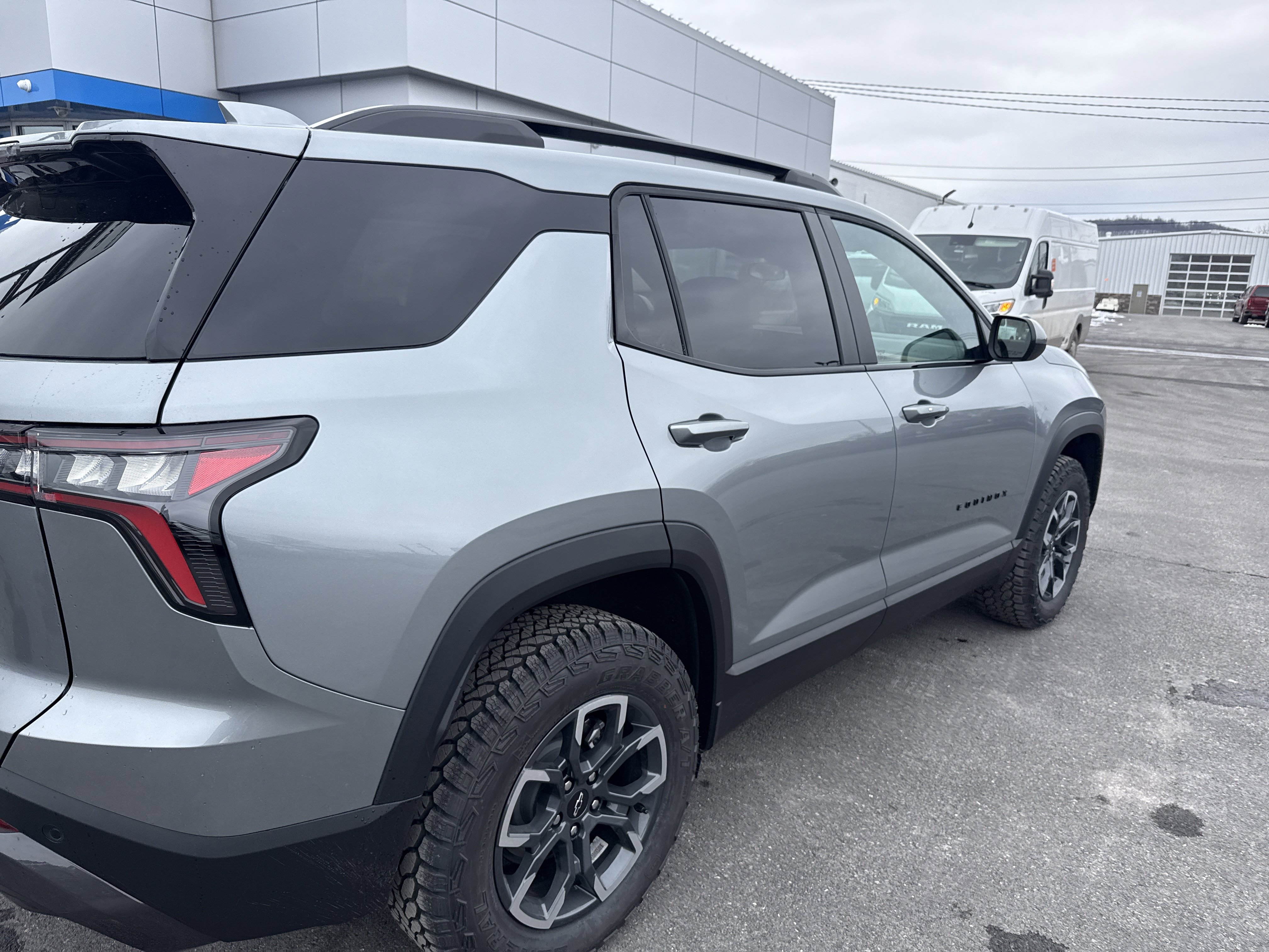 New 2026 Chevrolet Equinox ACTIV w/ Convenience Package III image 3