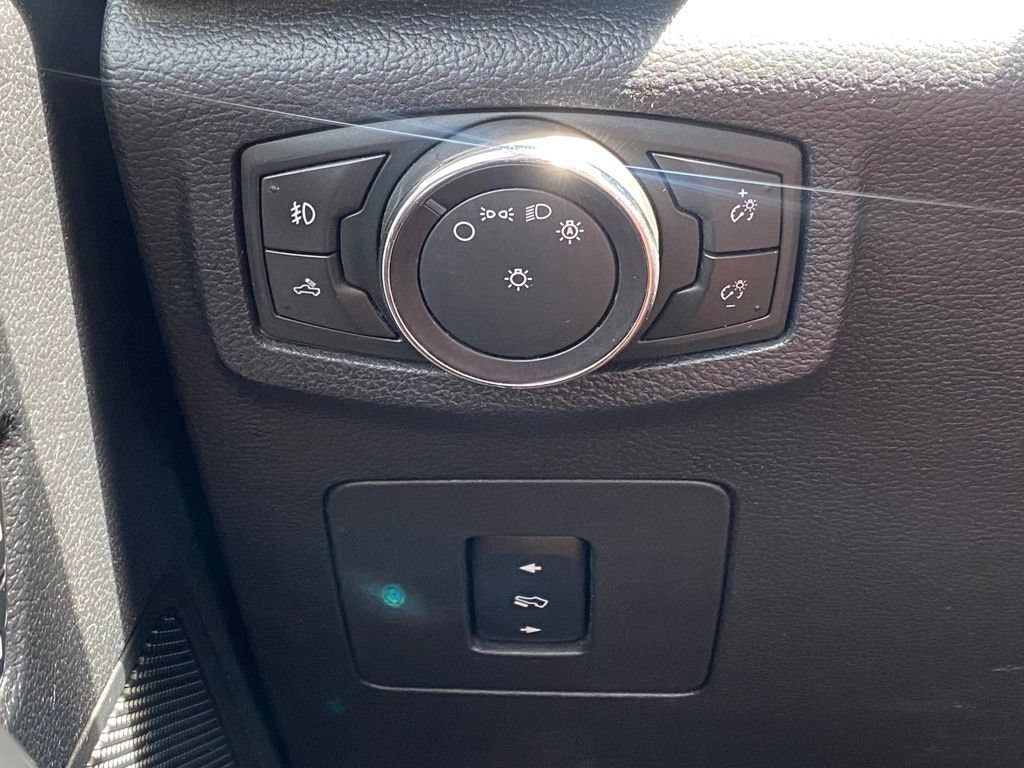 Used 2017 Ford F150 XLT w/ Equipment Group 302A Luxury AWD/4WD image 26