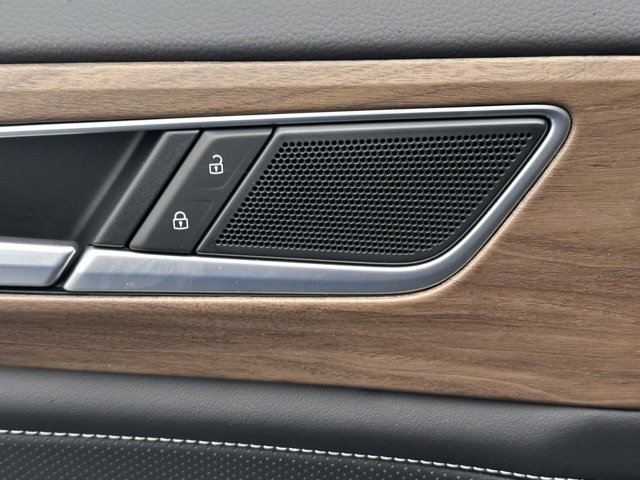 New 2026 Volkswagen Atlas SE image 23