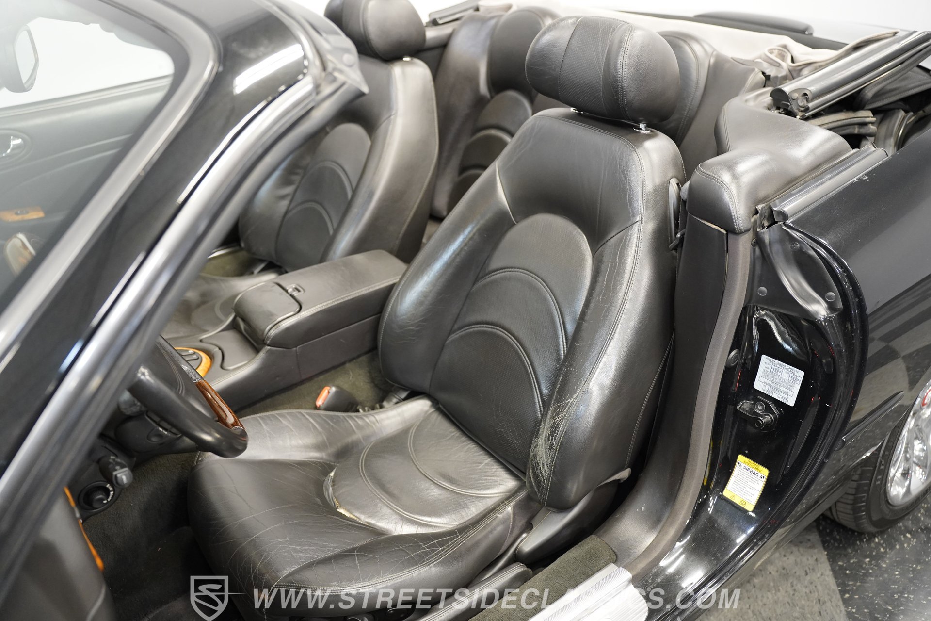 Used 2002 Jaguar XK8 Convertible image 40