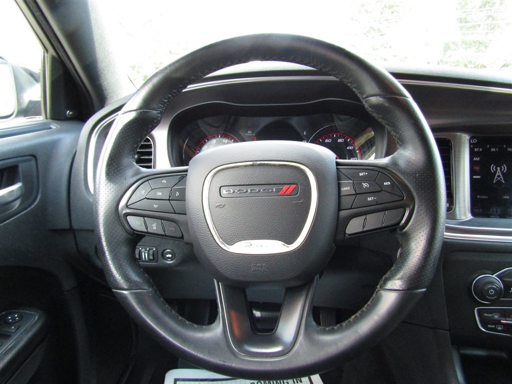 Used 2018 Dodge Charger SXT Plus w/ Blacktop Package RWD image 29